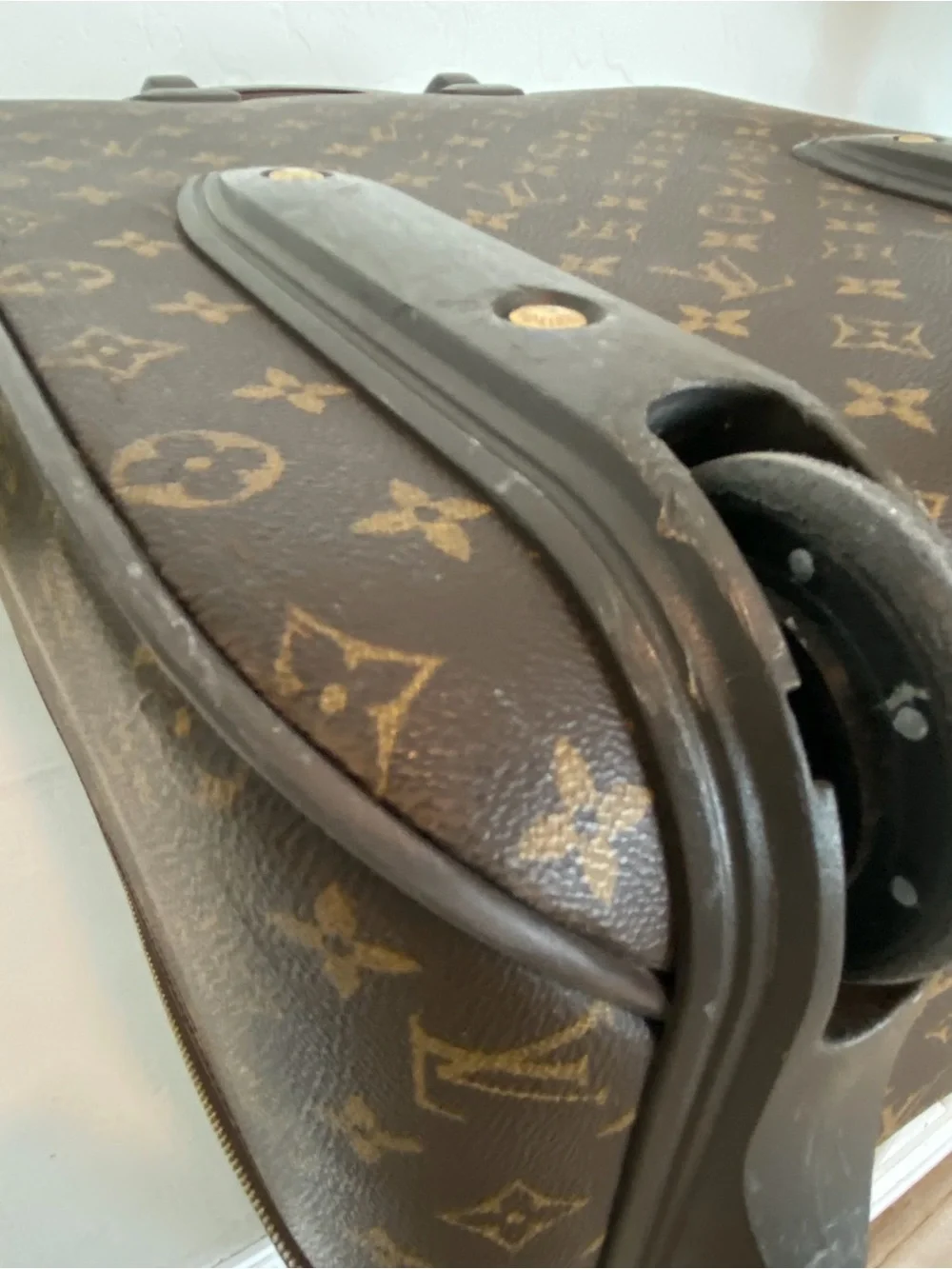 Louis Vuitton reasonable offers